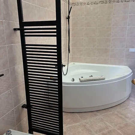 Corte Dei Pini Penzion Modena